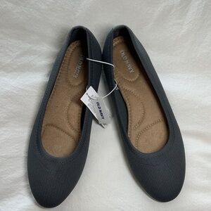 Old Navy Women's Gray Ballet Flats